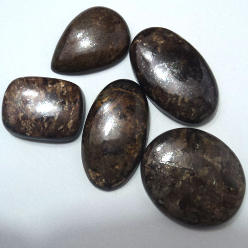 Bronzite Plain Cabochons.